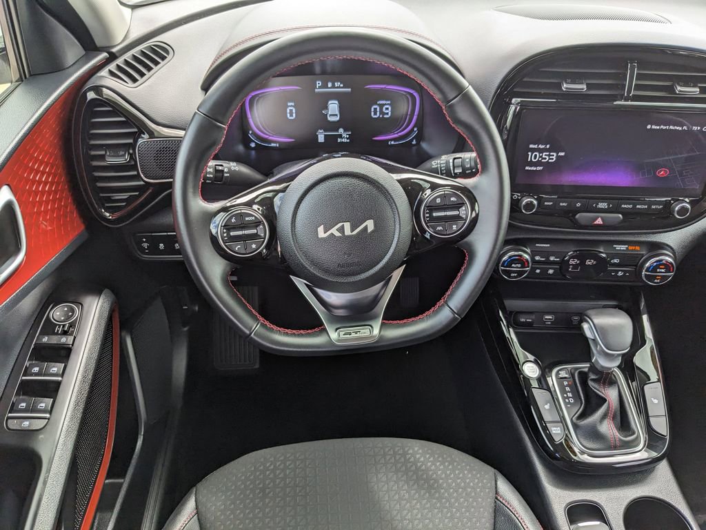 Certified 2025 Kia Soul GT-Line w/ GT-Line Technology Package image 16