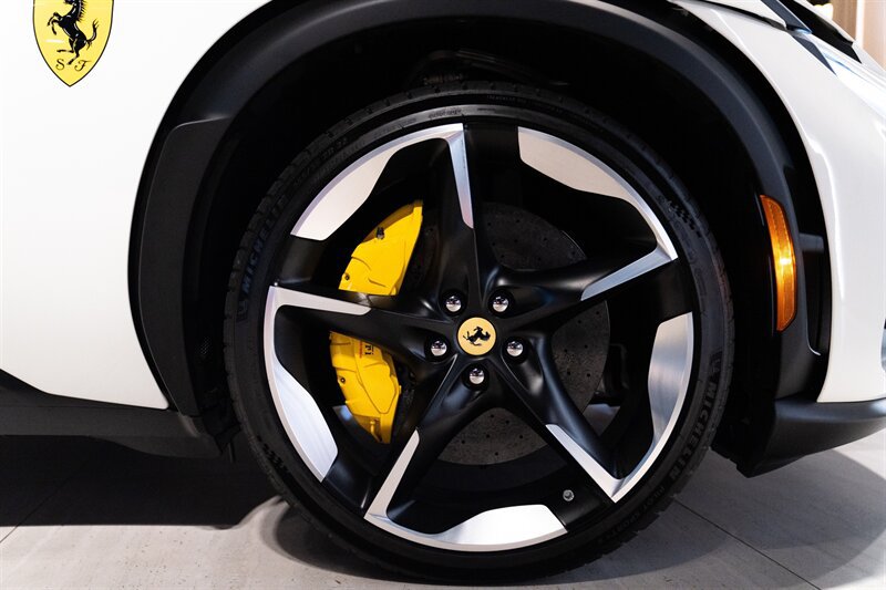 Used 2026 Ferrari Purosangue AWD/4WD image 32