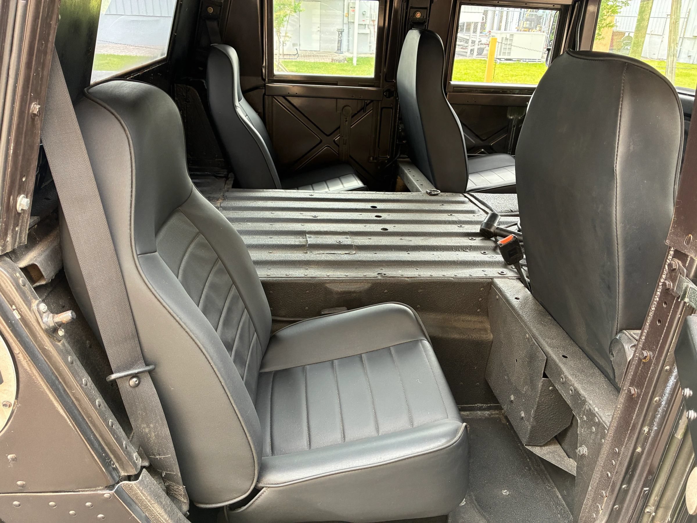 Used 1995 HUMMER H1 image 16