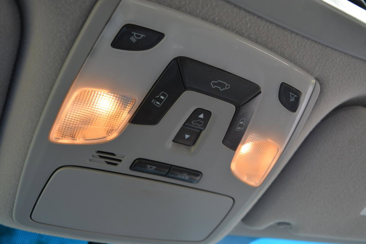 Used 2014 Toyota Sienna XLE w/ Entertainment Package image 21