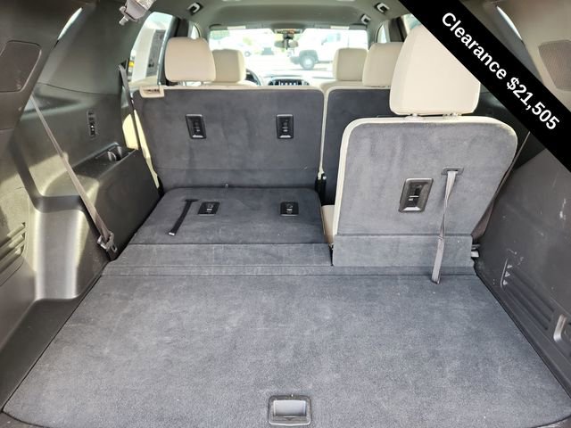 Used 2023 Chevrolet Traverse LS image 31