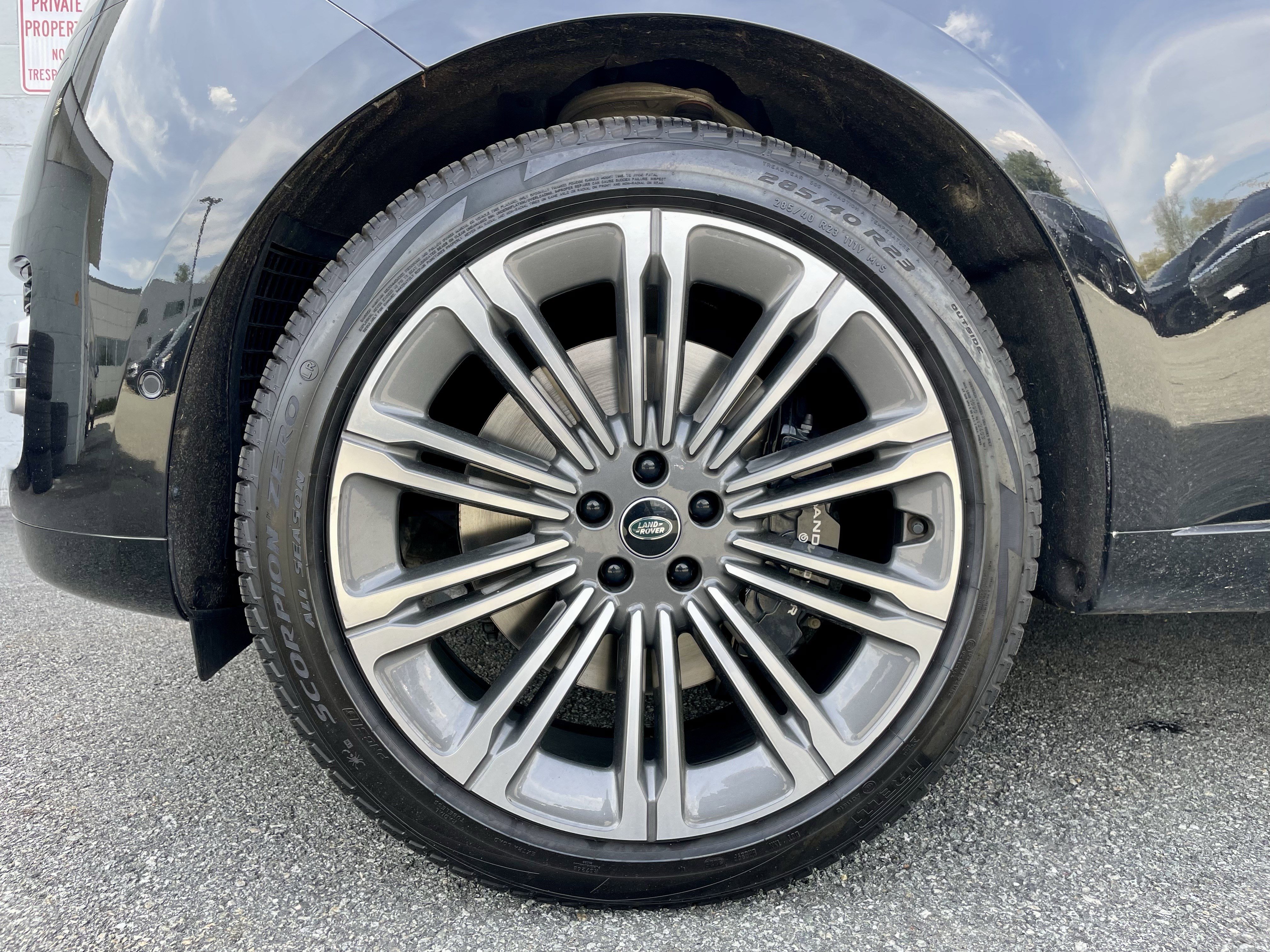 Certified 2024 Land Rover Range Rover Autobiography AWD/4WD image 9