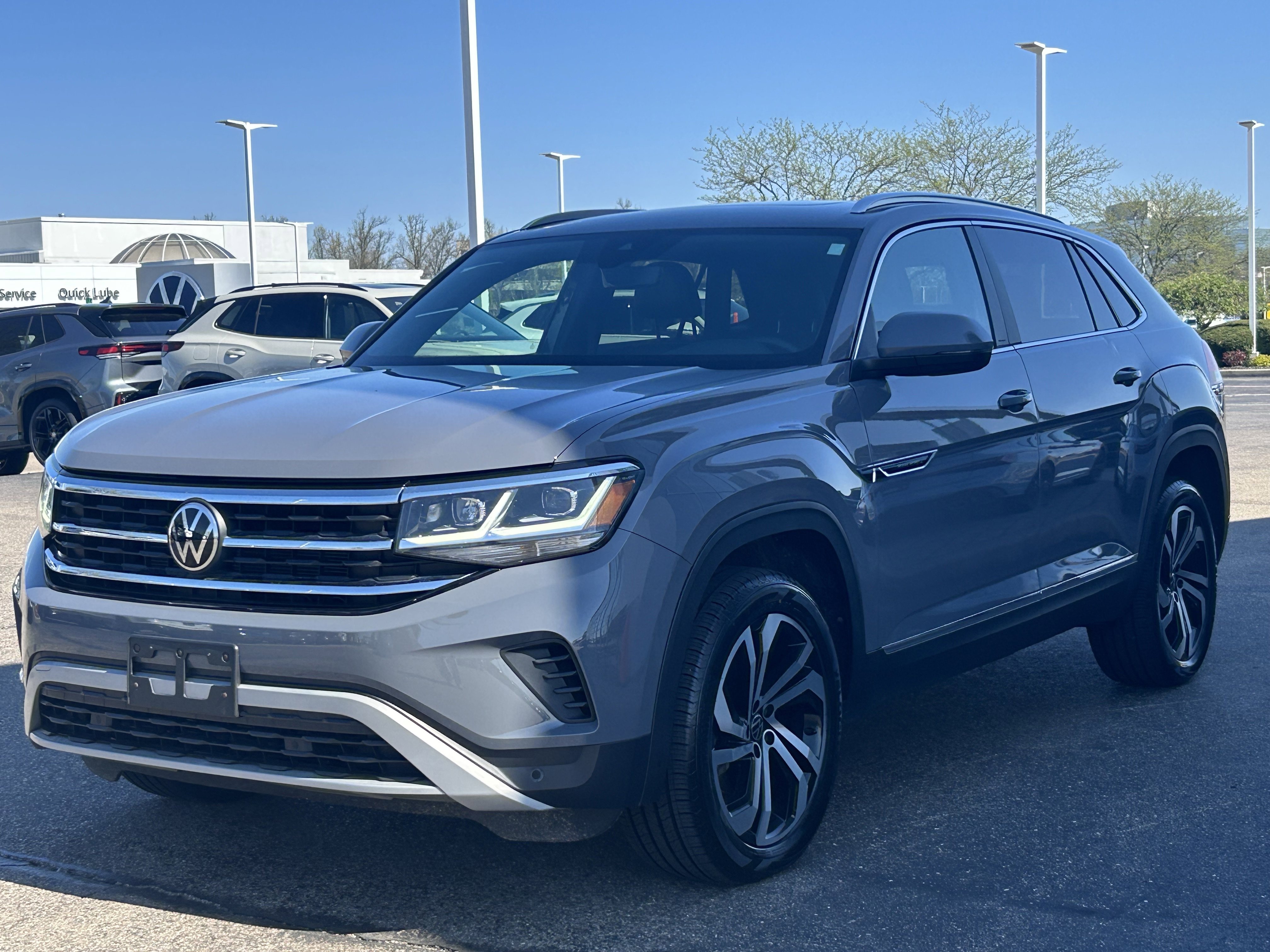 Certified 2023 Volkswagen Atlas Cross Sport SEL AWD/4WD image 3