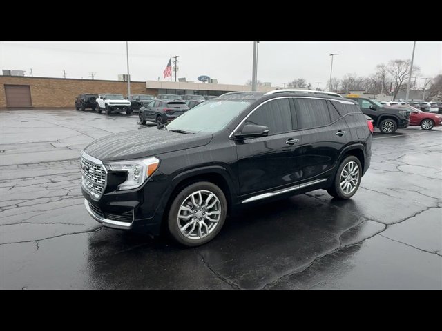 Certified 2024 GMC Terrain Denali w/ LPO, Floor Liner Package image 4