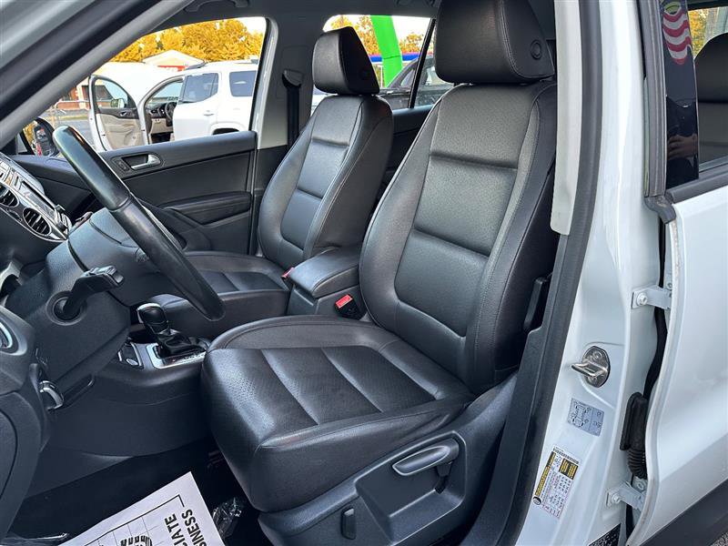 Used 2017 Volkswagen Tiguan S image 15