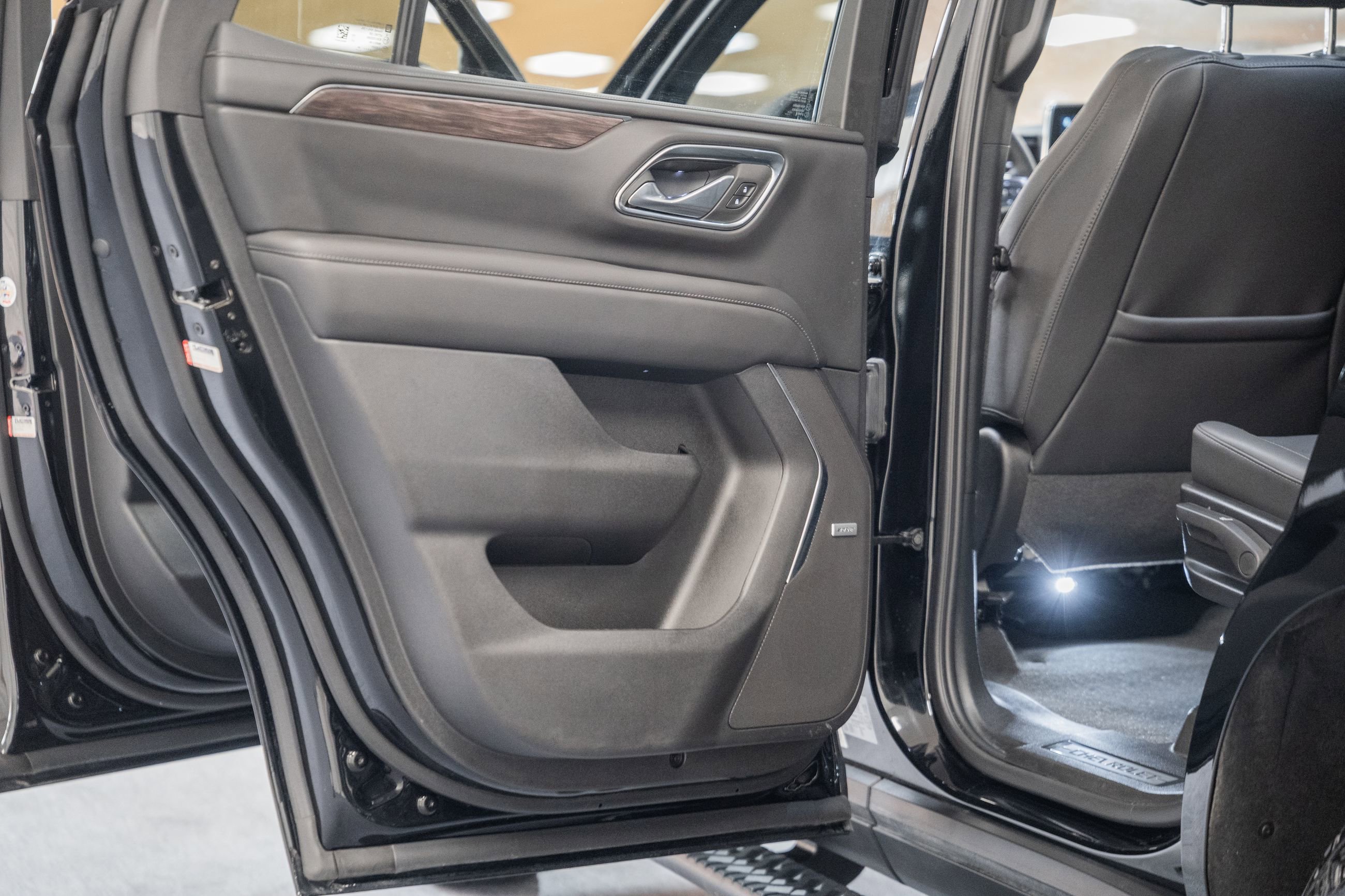 Used 2024 Chevrolet Tahoe Z71 image 43