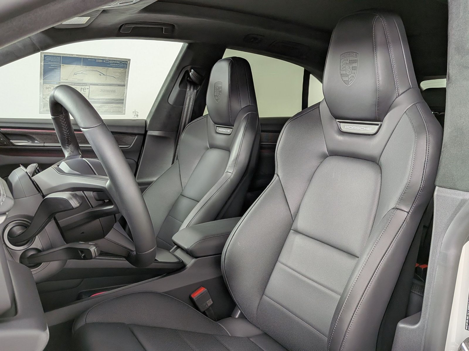 New 2026 Porsche Macan Turbo Electric AWD/4WD image 5