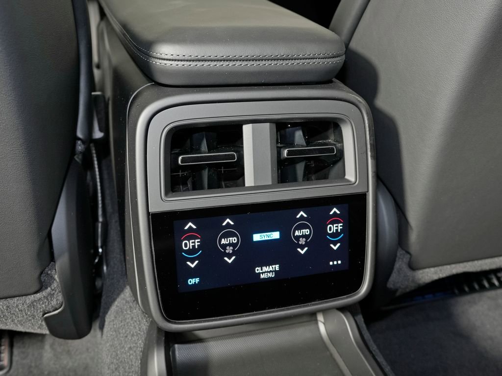 New 2026 Porsche Taycan AWD/4WD image 38