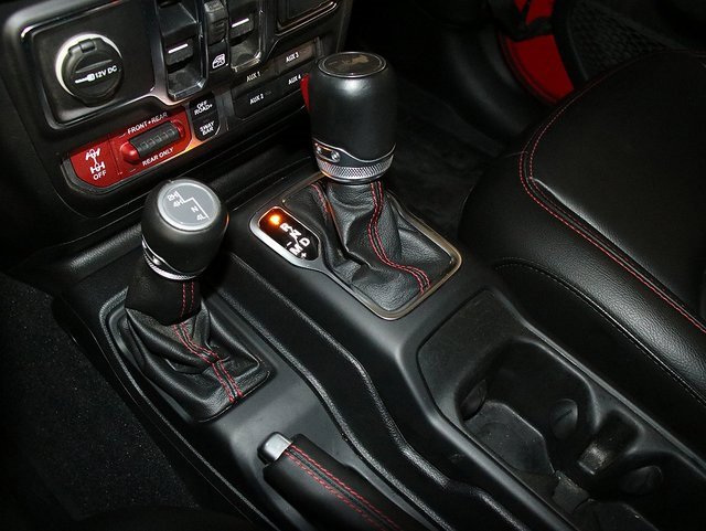 Used 2021 Jeep Wrangler Unlimited Rubicon image 23