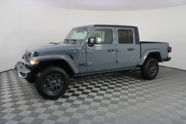 New 2026 Jeep Gladiator Sport image 2