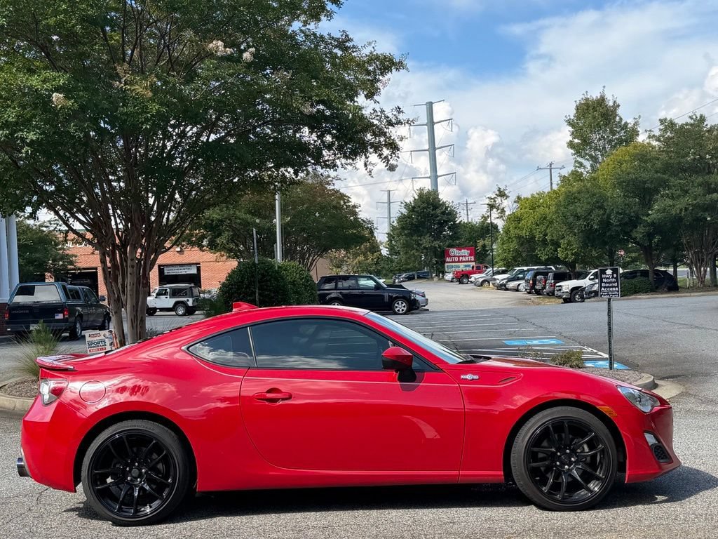 Used 2015 Scion FR-S RWD image 6