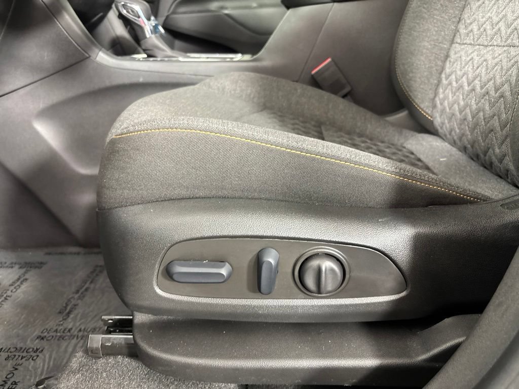 Certified 2023 Chevrolet Equinox LT AWD/4WD image 22