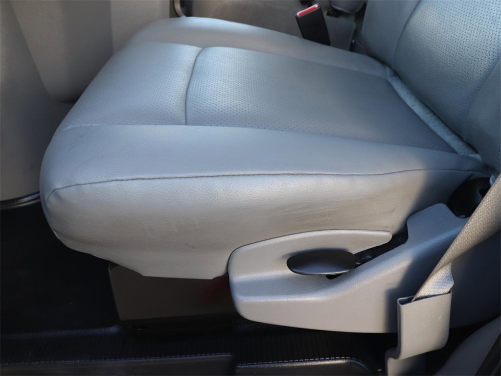 Certified 2023 Ford E-450 and Econoline 450 Super Duty w/ Power Windows & Locks Group image 18