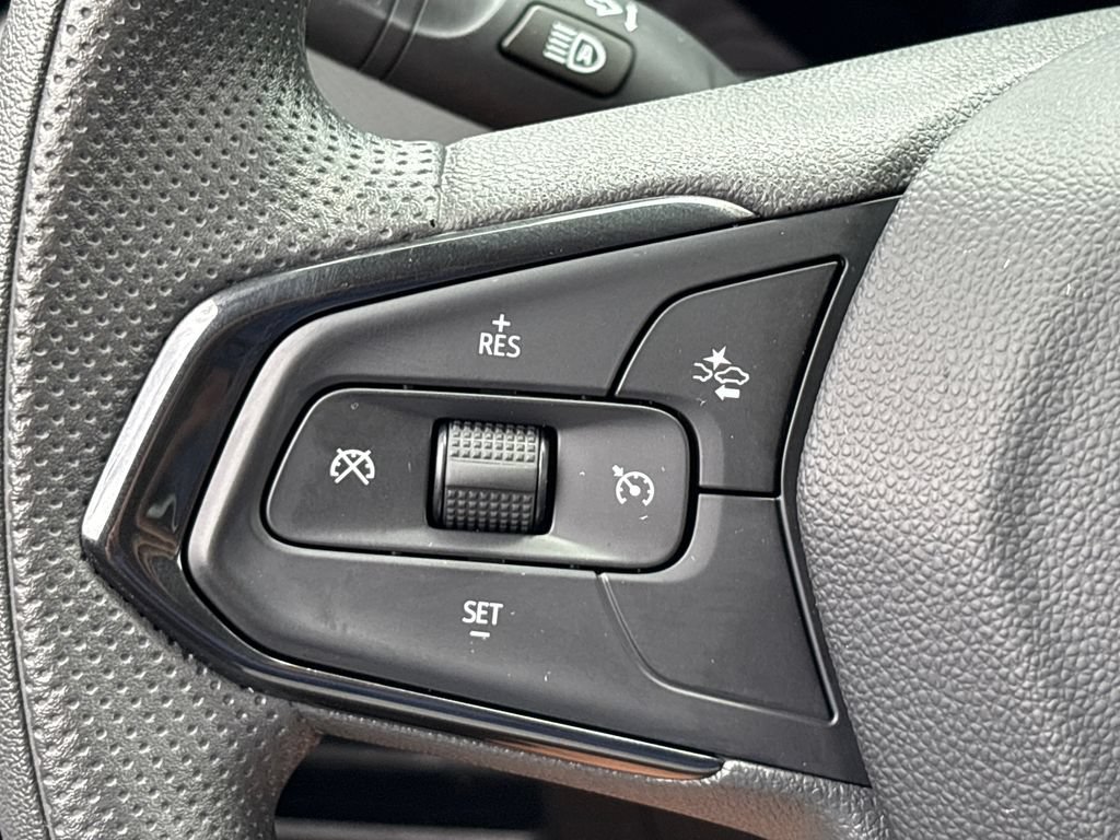 Certified 2025 Chevrolet TrailBlazer LT AWD/4WD image 19