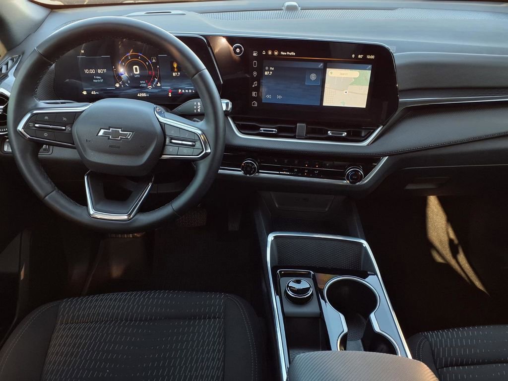 Used 2026 Chevrolet Equinox LT w/ Midnight Edition image 12