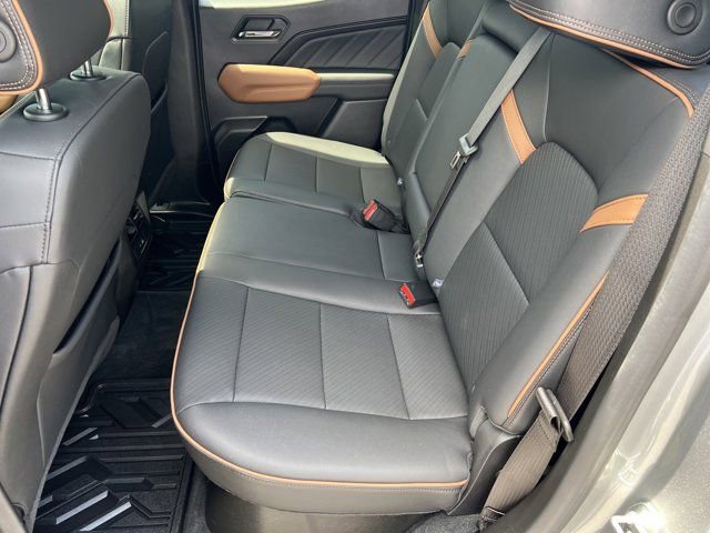 Used 2024 GMC Canyon AT4 w/ AT4 Premium Package AWD/4WD image 27