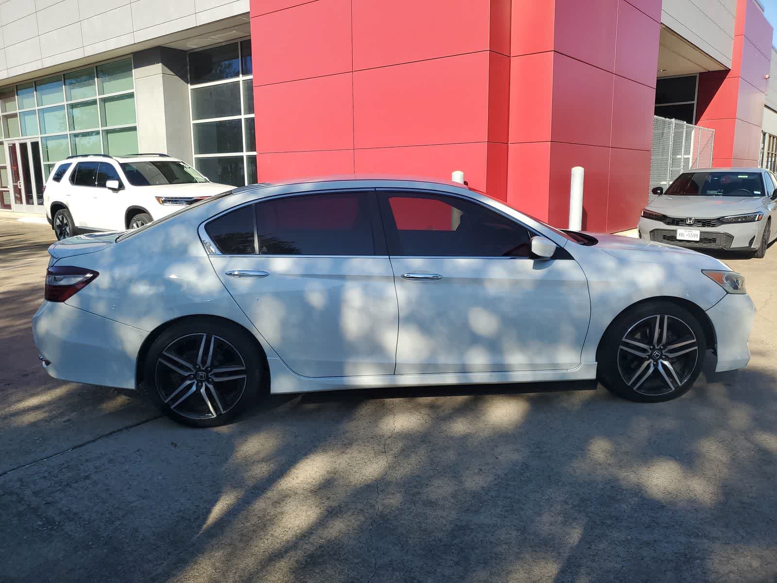 Used 2017 Honda Accord Sport Special Edition image 7