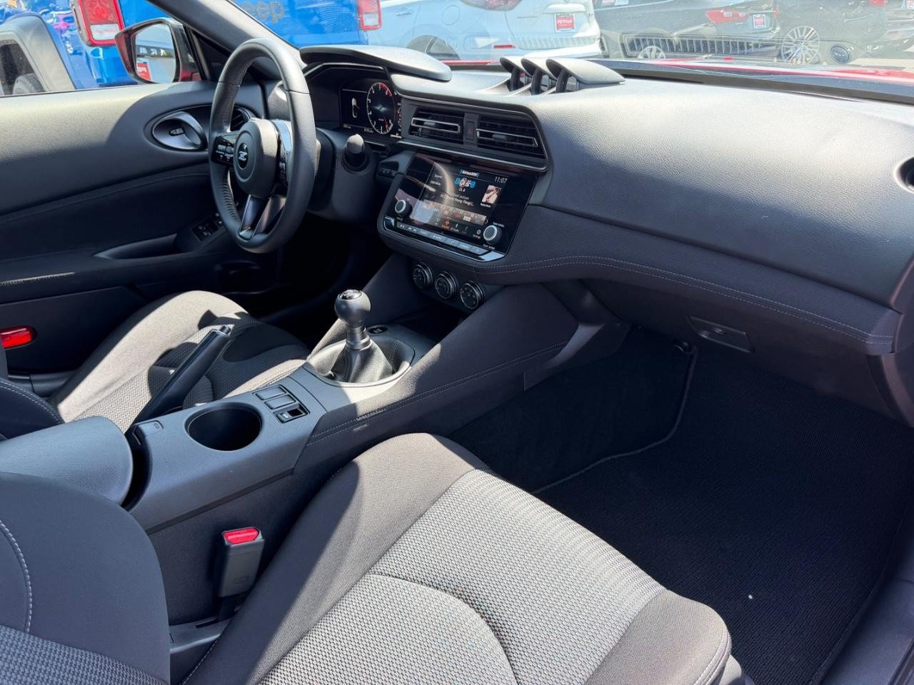 Used 2025 Nissan Z Sport w/ Floor Mat Package RWD image 9