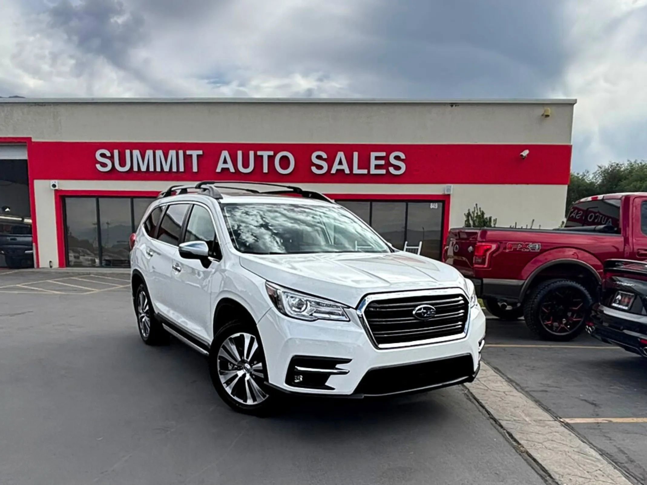 Used 2022 Subaru Ascent Touring w/ Popular Package #2A image 2