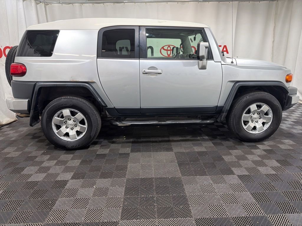 Used 2008 Toyota FJ Cruiser 4WD image 8