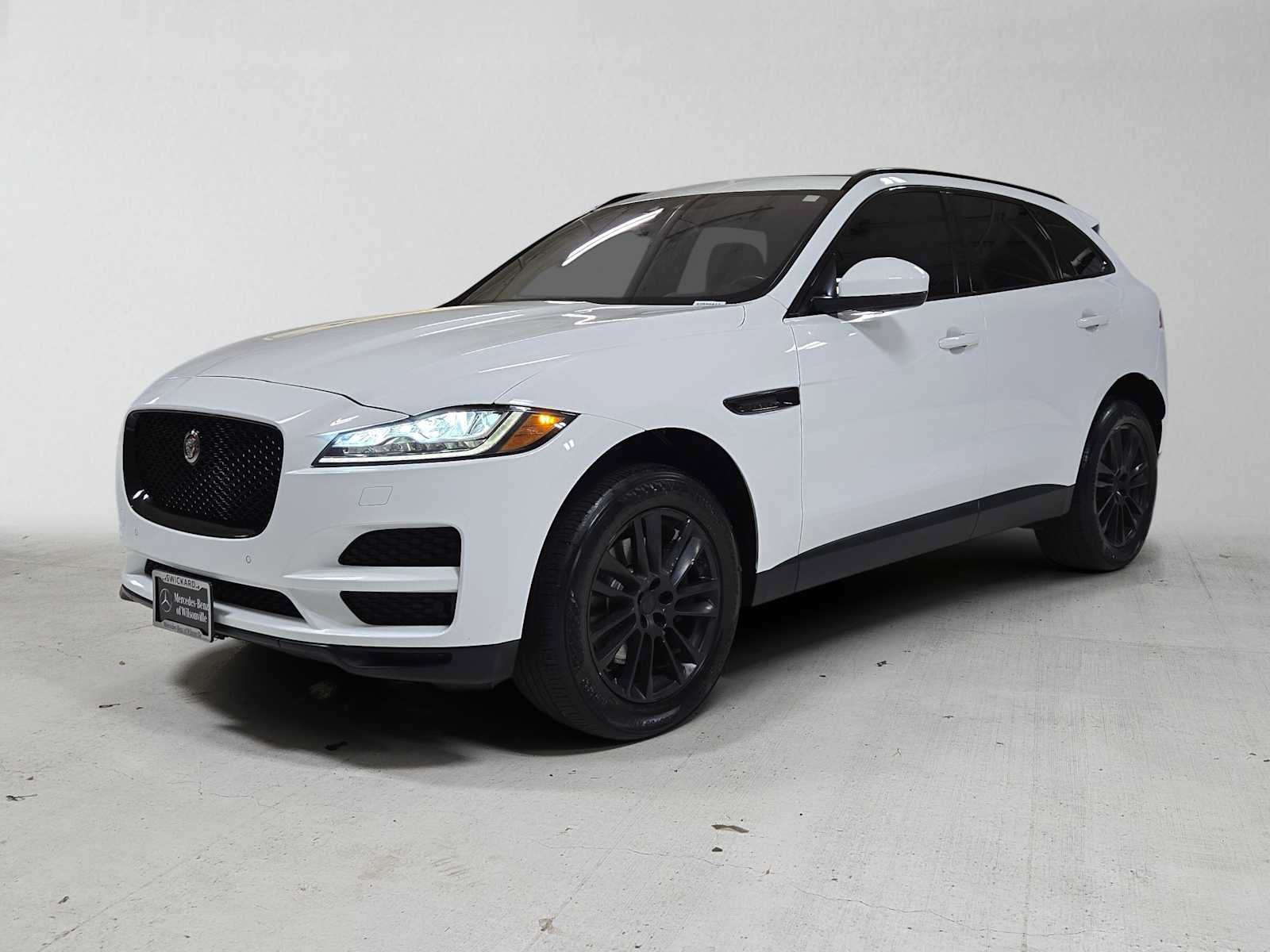 Used 2017 Jaguar F-PACE Prestige AWD/4WD image 7