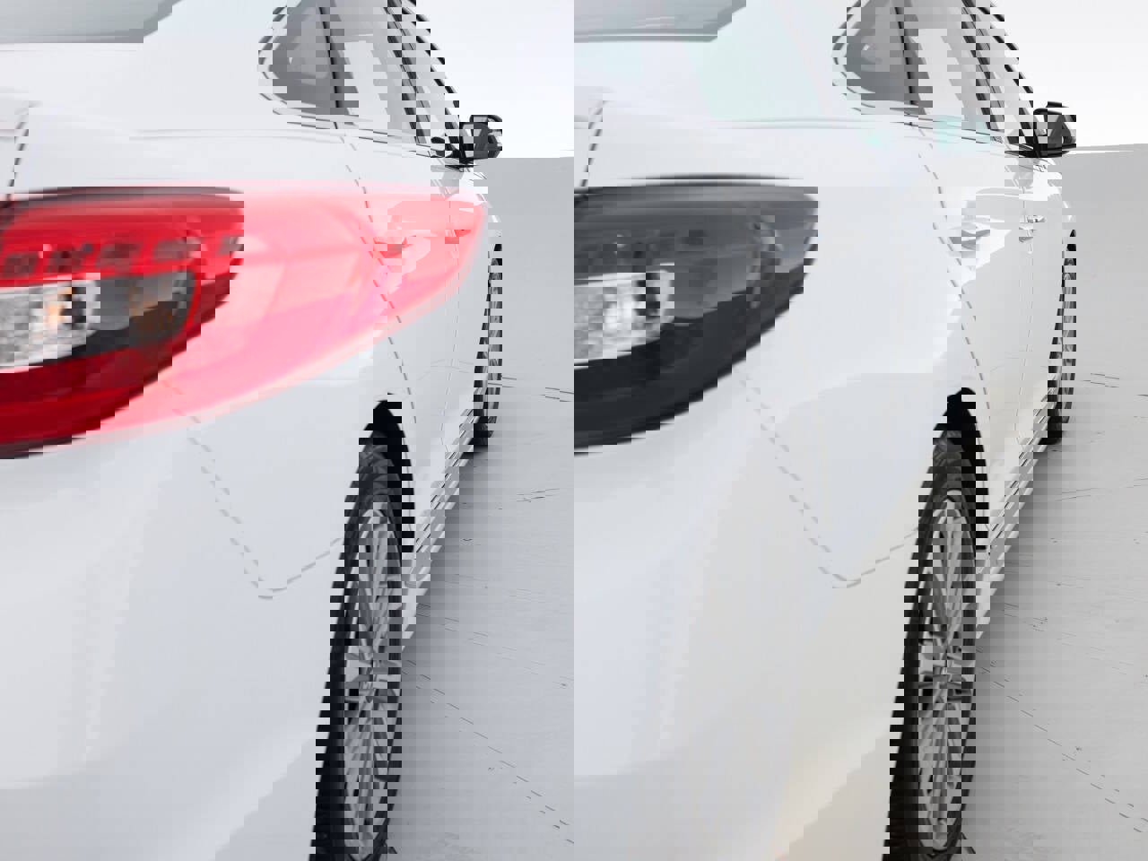 Used 2017 Hyundai Sonata Limited w/ Tech Package 03 image 14