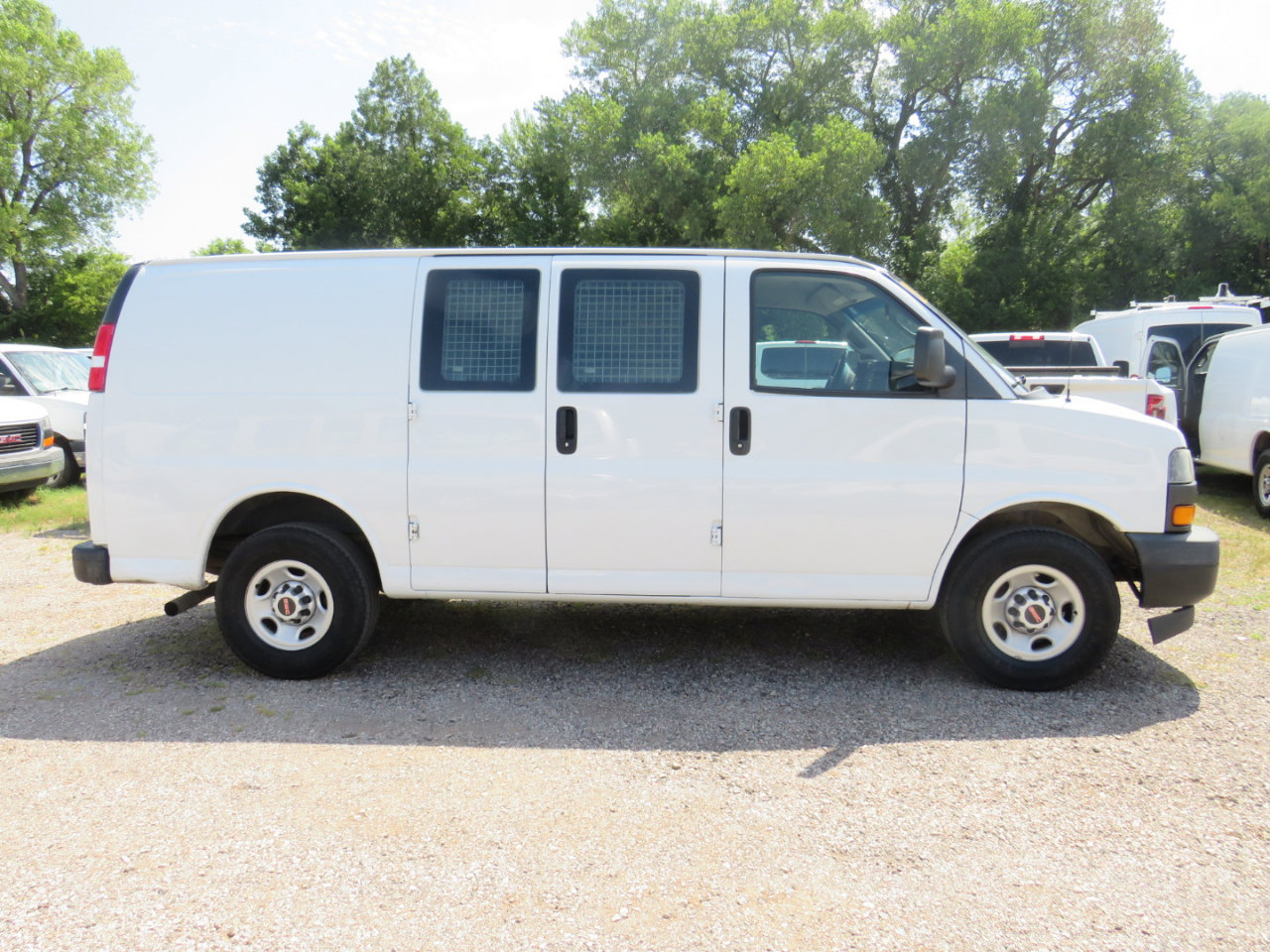 Used 2019 GMC Savana 2500 w/ Driver Convenience Package image 4