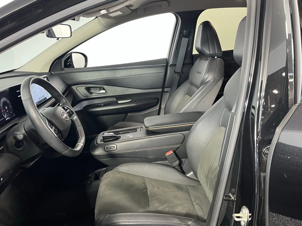 Used 2023 Nissan Ariya AWD image 20