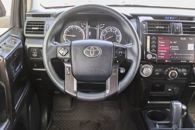 Used 2021 Toyota 4Runner Venture w/ Moonroof Package image 18