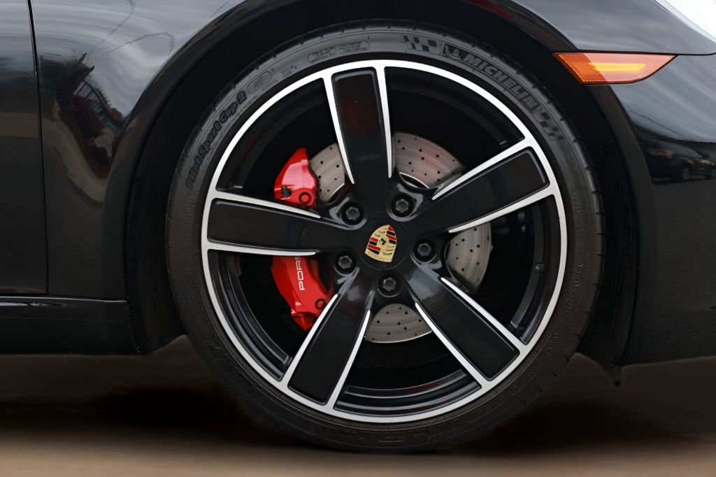 Used 2017 Porsche 911 Carrera S image 18