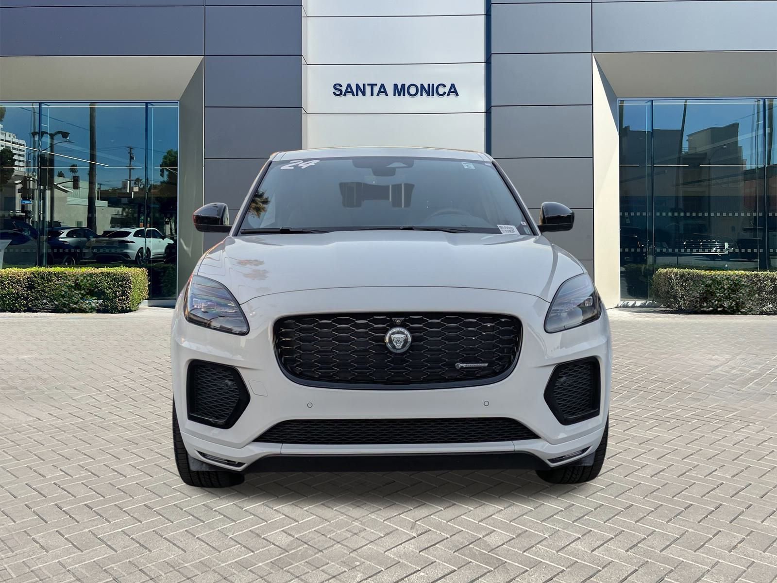 Used 2024 Jaguar E-PACE R-Dynamic SE image 2