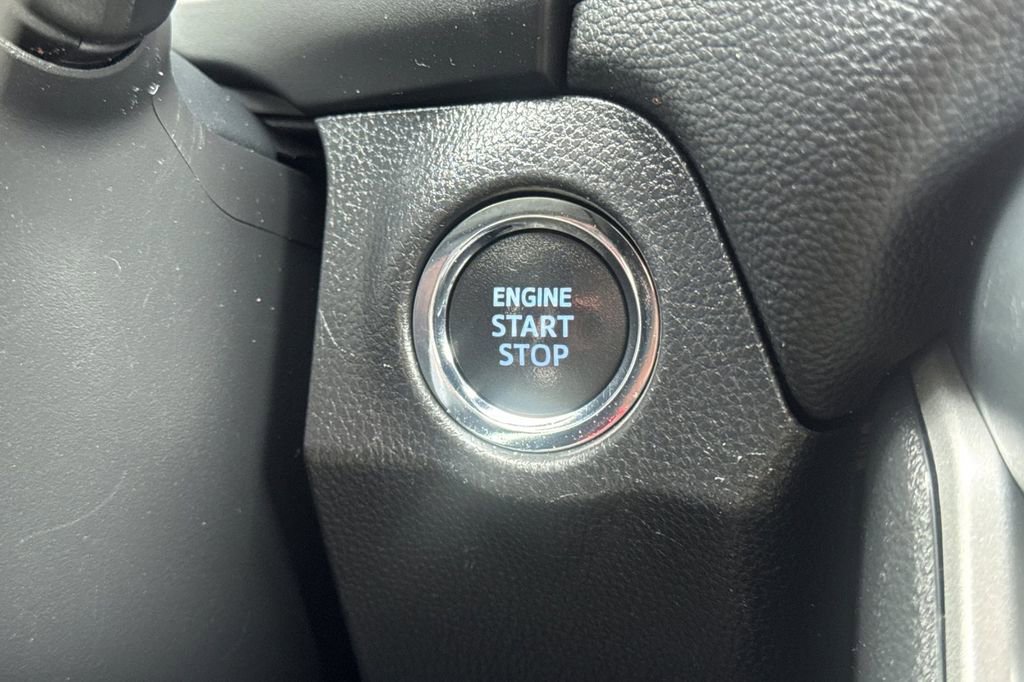 Certified 2021 Toyota RAV4 XLE image 21