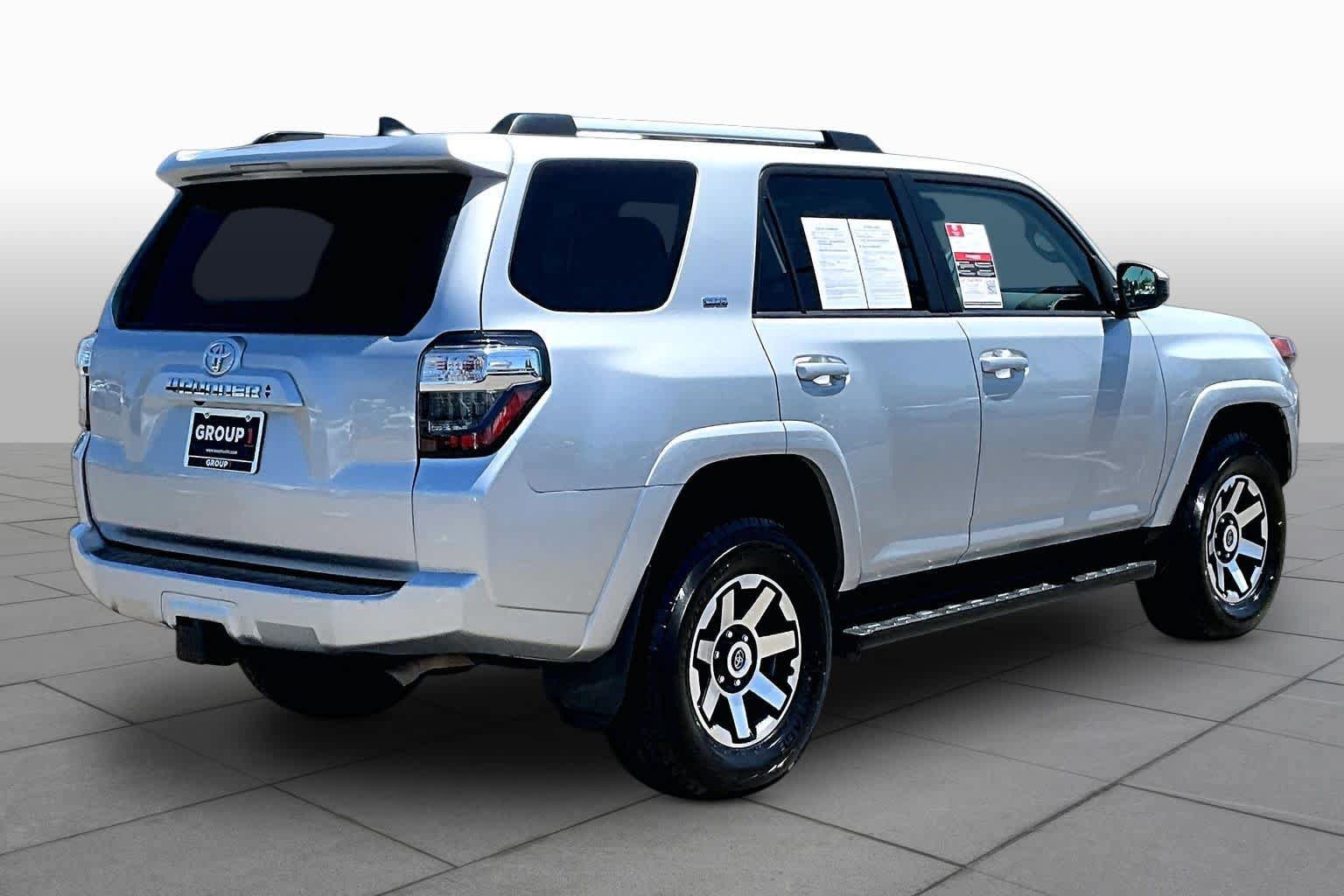 Used 2021 Toyota 4Runner SR5 AWD/4WD image 12