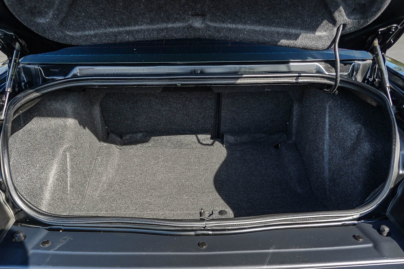 Used 2019 Dodge Challenger SXT w/ Plus Package image 33