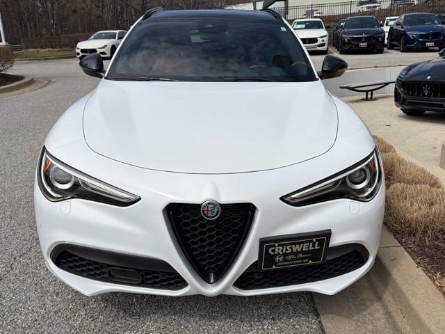 Used 2021 Alfa Romeo Stelvio Ti Sport AWD/4WD image 3