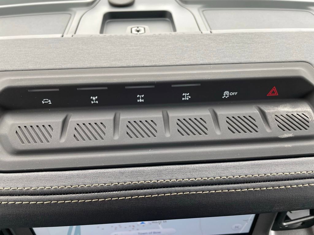 New 2025 Ford Bronco Badlands image 15