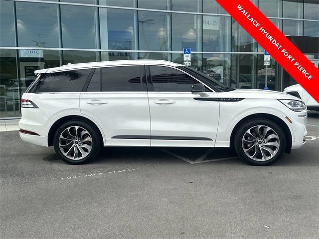 Used 2022 Lincoln Aviator Grand Touring w/ Equipment Group 301A image 6