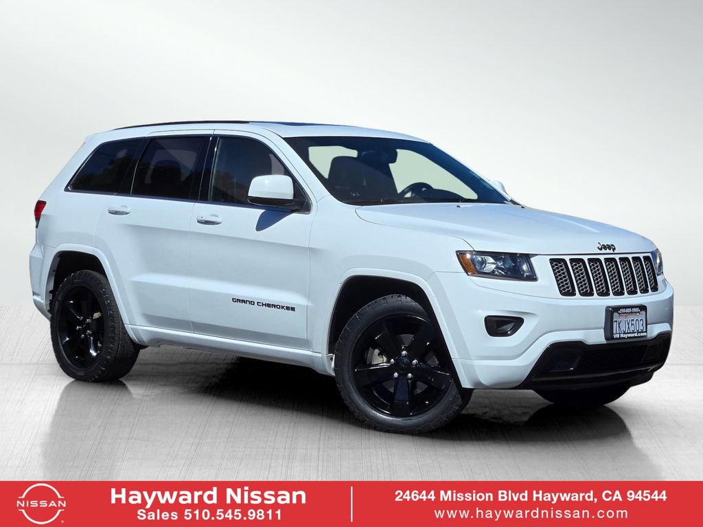 Used 2015 Jeep Grand Cherokee Altitude image 1