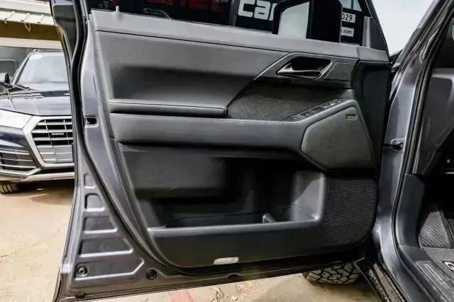 Used 2025 Lexus GX 550 image 47