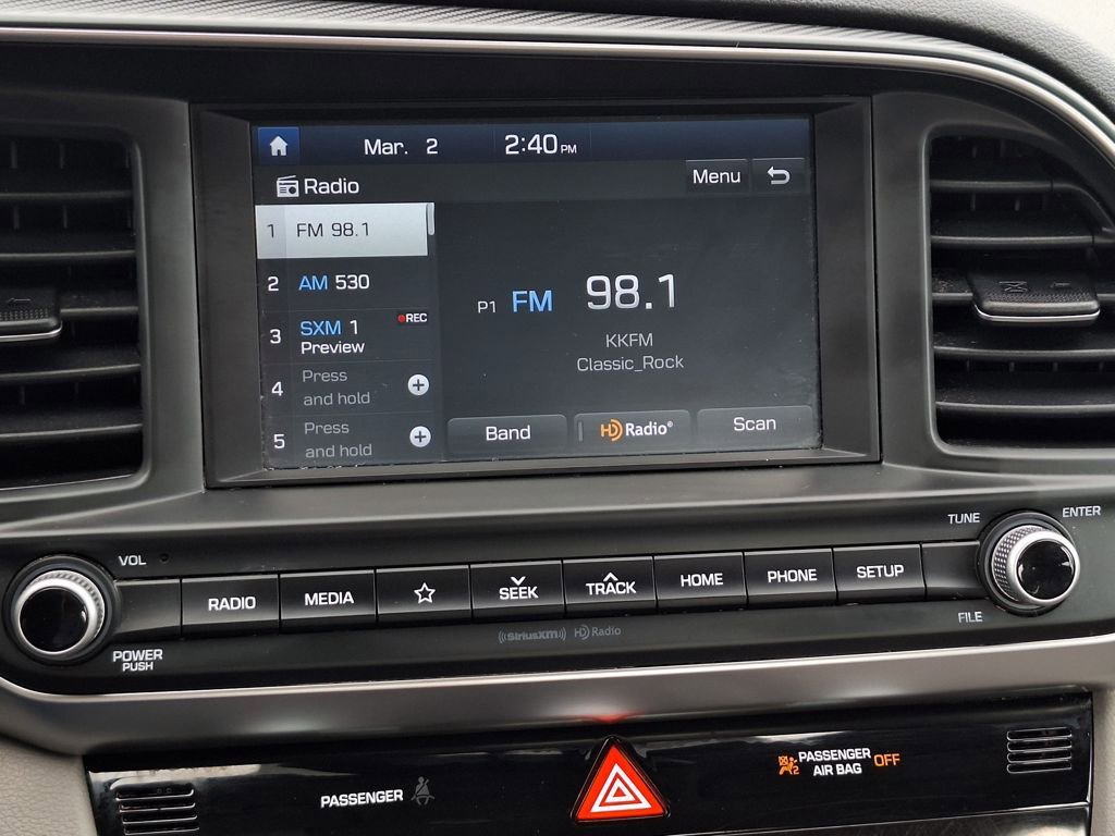 Used 2020 Hyundai Elantra SEL image 19