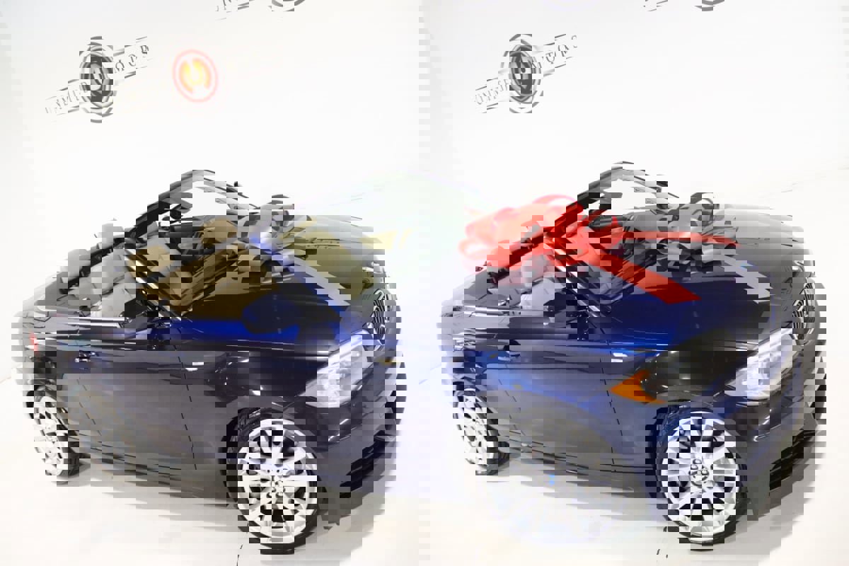 Used 2012 BMW 135i Convertible image 2