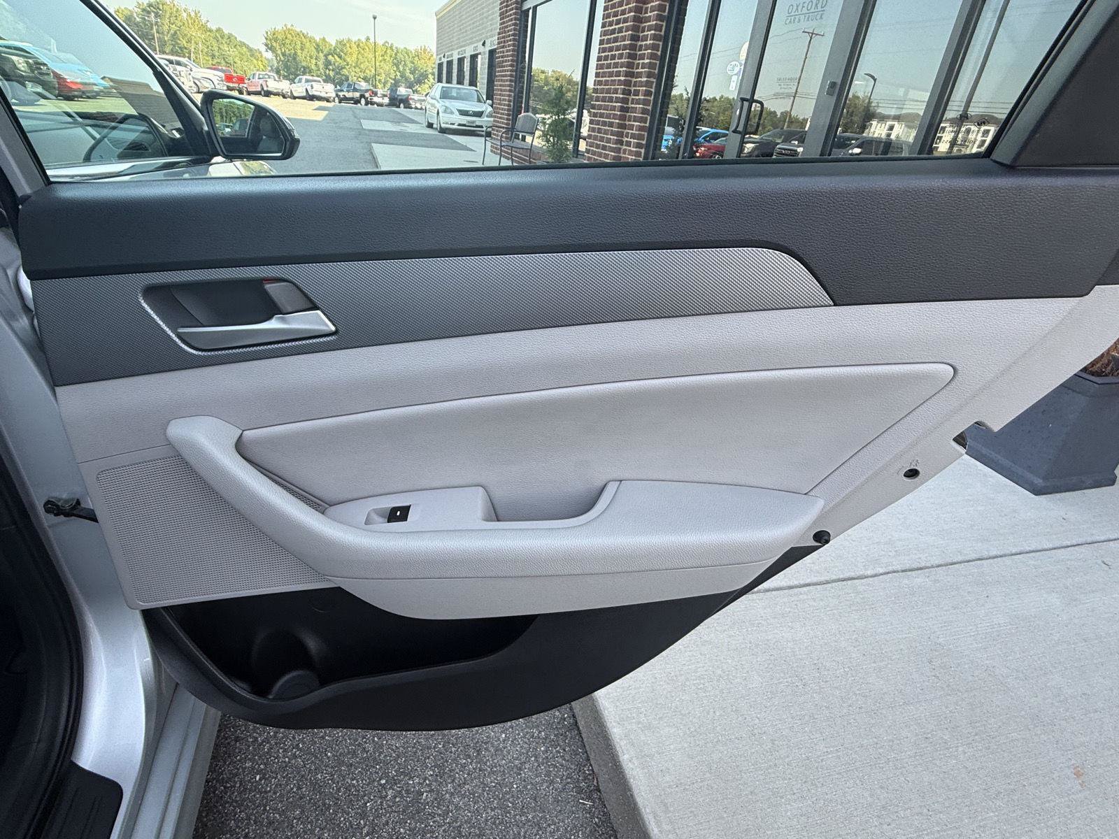 Used 2018 Hyundai Sonata SEL w/ Tech Package 02 FWD image 21