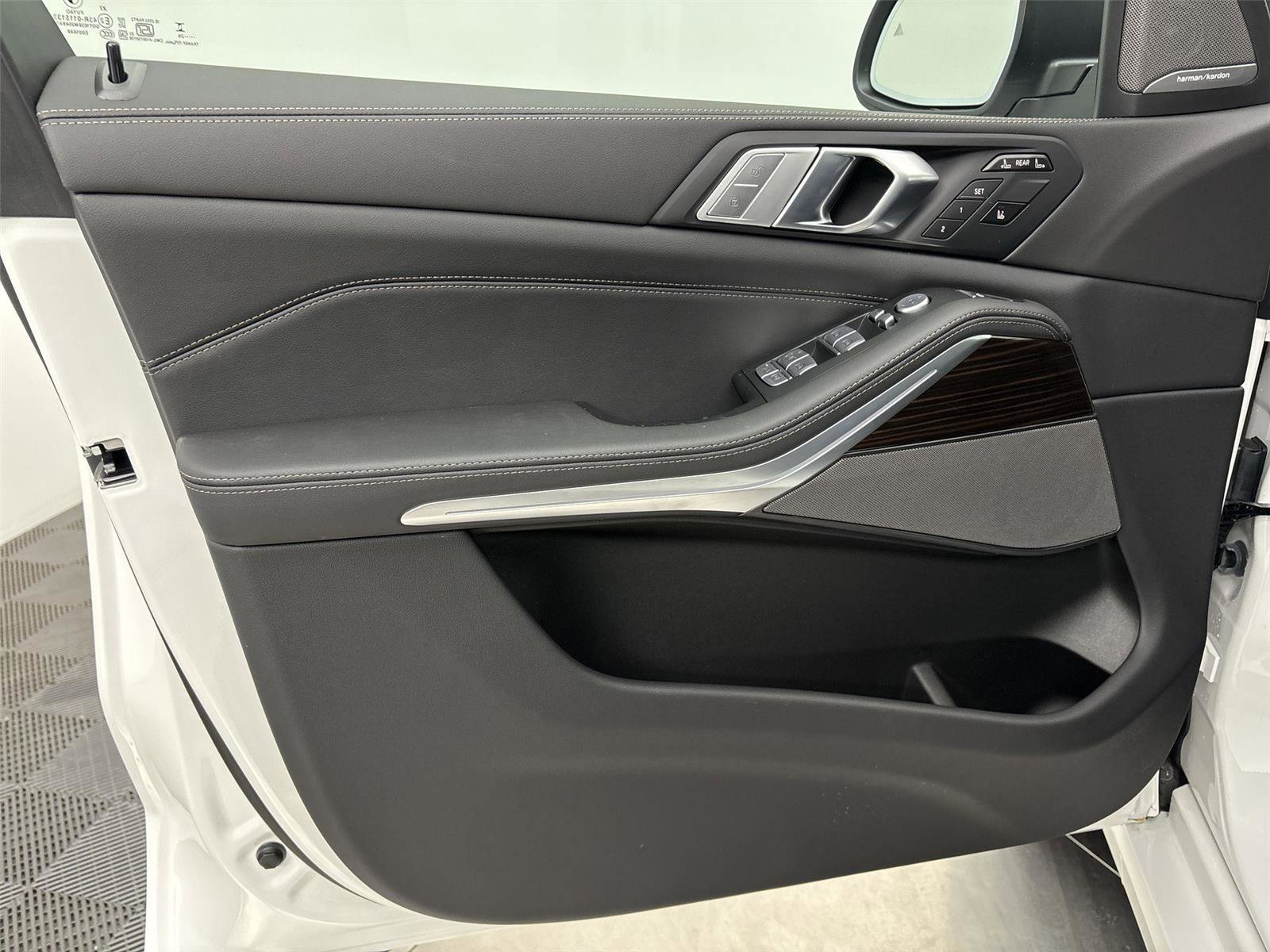 New 2026 BMW X7 xDrive40i image 26