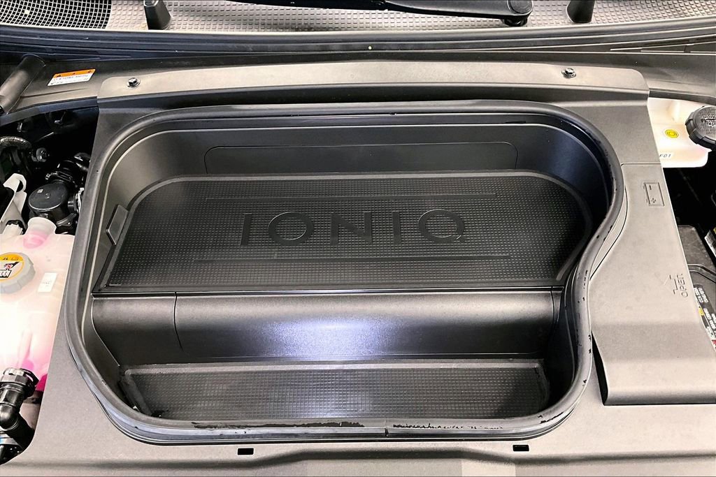 Used 2024 Hyundai Ioniq 6 SE RWD image 31