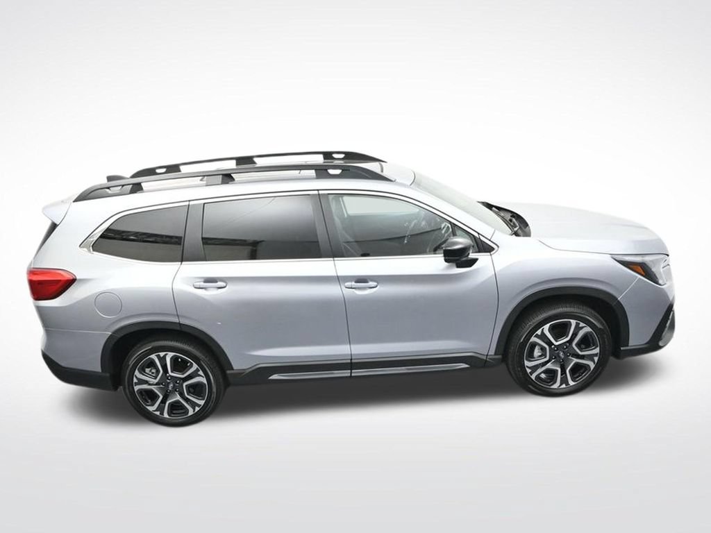 Used 2025 Subaru Ascent Limited w/ Popular Package #2 AWD/4WD image 33