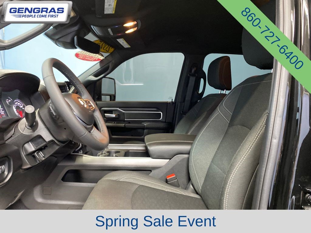 Used 2025 RAM 3500 Big Horn AWD/4WD image 13