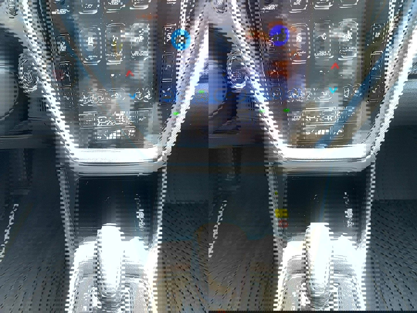 Certified 2024 Subaru Crosstrek 2.5i Limited w/ Crosstrek Mirror Package image 12