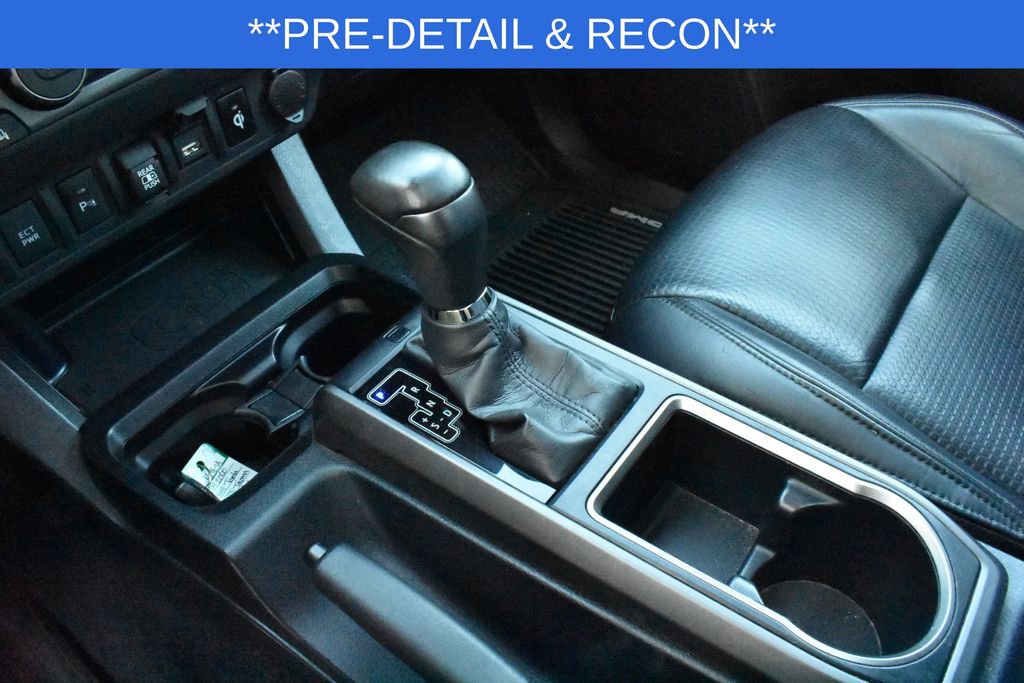 Used 2020 Toyota Tacoma TRD Off-Road w/ TRD Premium Off Road Package AWD/4WD image 12