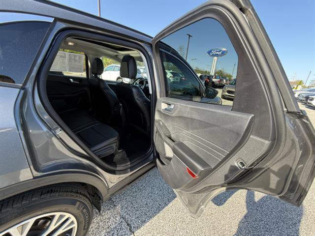 Certified 2022 Ford Escape SEL AWD/4WD image 29
