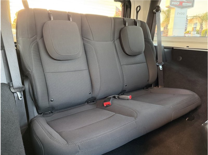 Used 2020 Jeep Wrangler Sport image 27